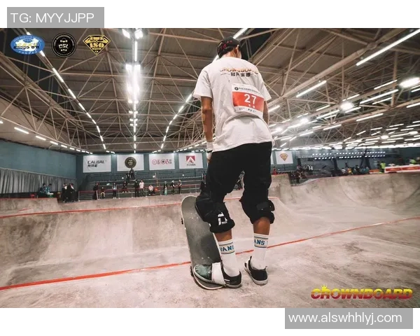 南京滑板队灵活性引发热议探讨滑板运动的技术与风格之争